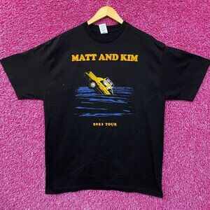 Matt and Kim 2023 Tour Graphic Design T-Shirt XL